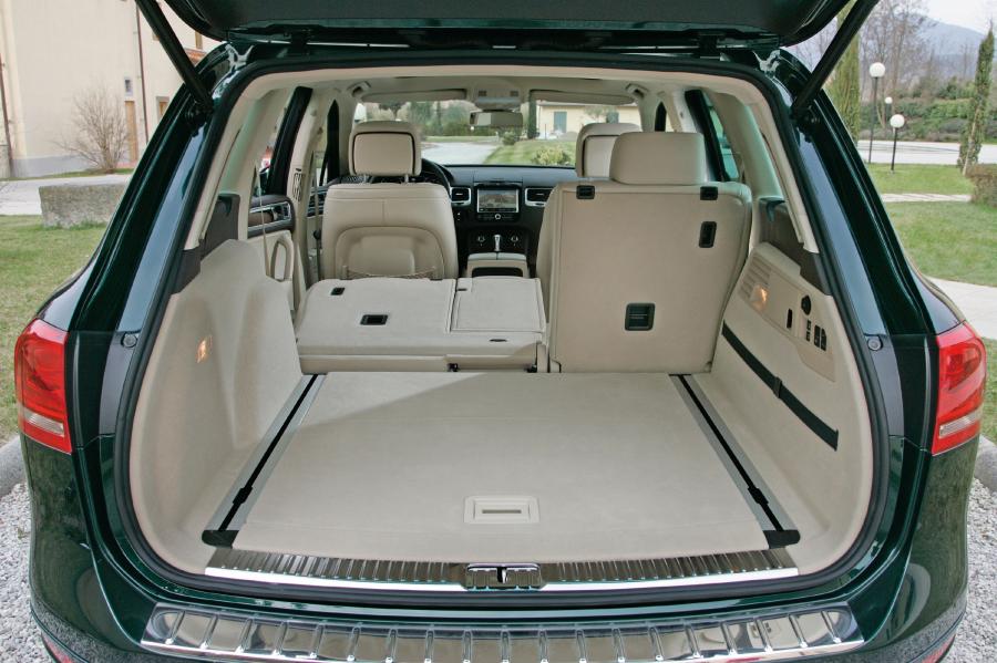  Volkswagen Touareg 2010 года  (фото 64 из 139)